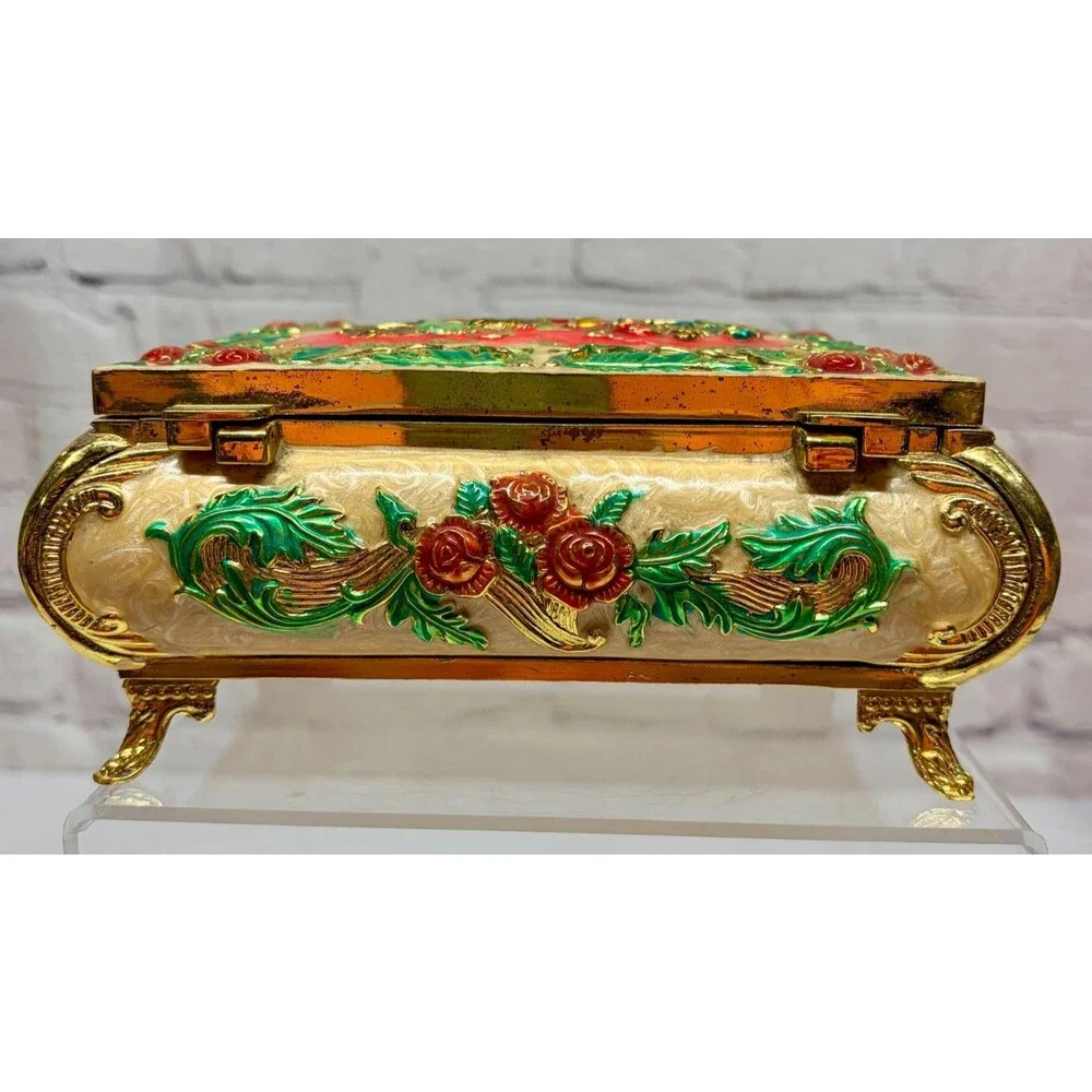 Vtg Jewelry Box Metal Enamel Christmas Scene Footed  Santa Sleigh Russian Troika